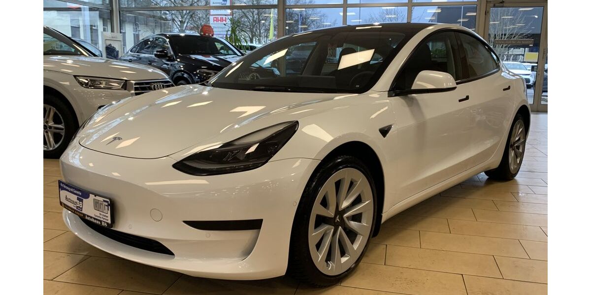 Tesla Model 3 26.302 km 29.500 &euro; Hennef 53773