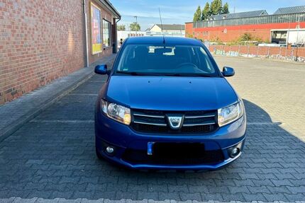 Dacia Sandero 124.000 km 5.999 € Köln 50825