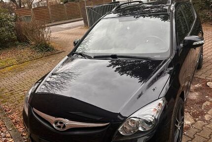 Hyundai i30 166.065 km 2.800 &euro; Köln 51061