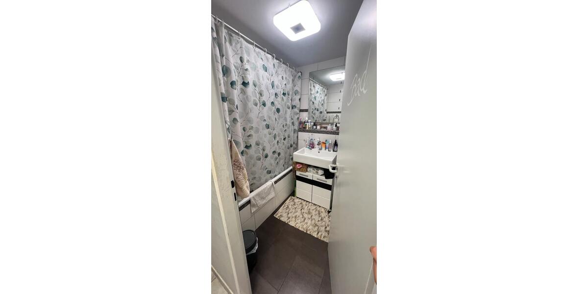 Etagenwohnung Bergisch Gladbach Paffrath - 4 Zimmer, 112 m&sup2;, 1.680&euro; | Angebot:24372062