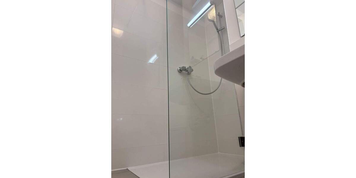 Eigentums - Appartementwohnung mit Tiefgaragenstellplatz in Marienburg - 1 km zum Rhein, 2 km zur A 4, 4 km zum Dom 1 zimmer