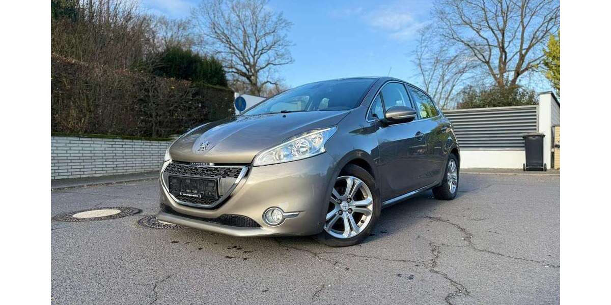 Peugeot 208 87.000 km 6.990 &euro; Brühl 50321