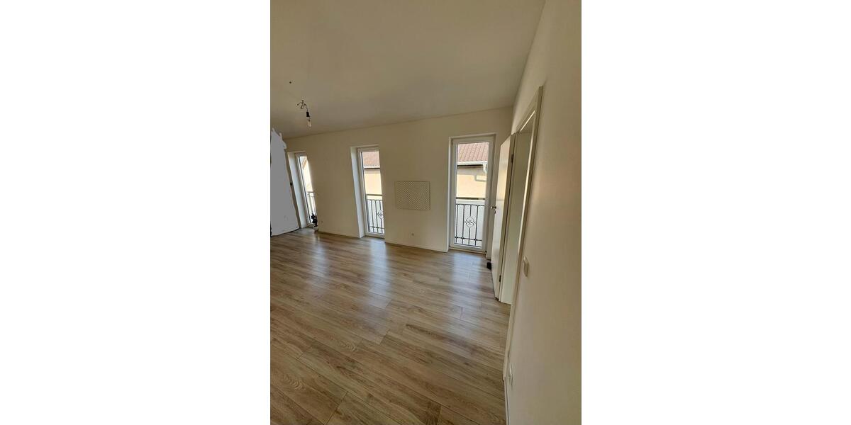 Etagenwohnung Bergisch Gladbach Alt-Frankenforst - 3 Zimmer, 75 m&sup2;, 1.050&euro; | Angebot:25127447