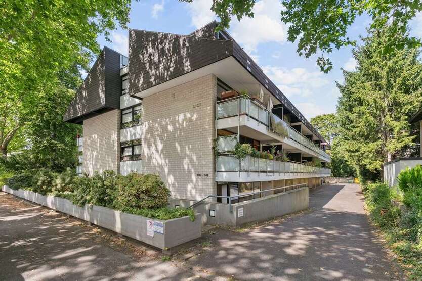 Wohnung zum Kaufen in Bonn 299.000 € 106 m²