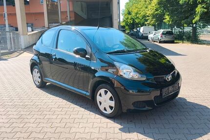 Toyota Aygo (X) 196.000 km 1.990 &euro; Wesseling 50389