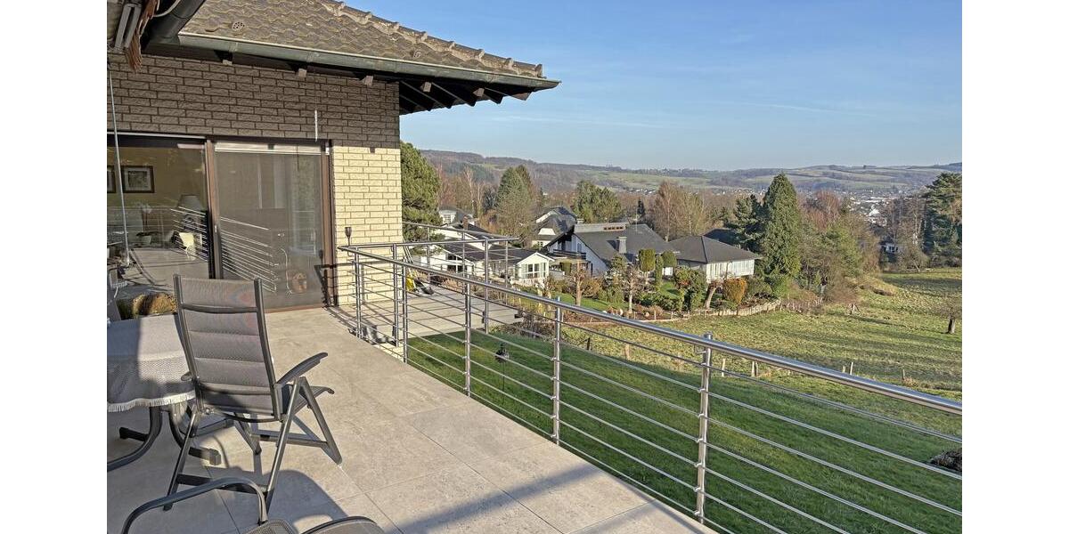 Erdgeschoßwohnung Eitorf - 3 Zimmer, 120 m&sup2;, 1.000&euro; | Angebot:24816904