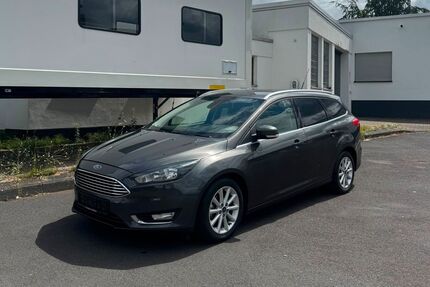 Ford Focus 117.000 km 6.990 &euro; Bergisch Gladbach 51469