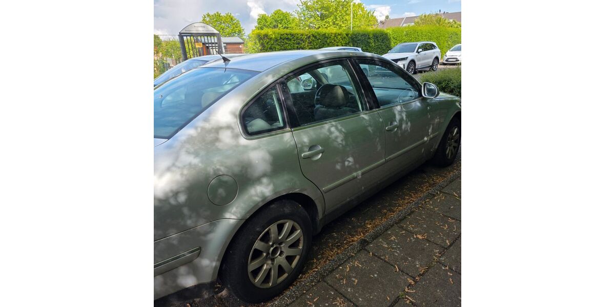 VW Passat 249.800 km 1.100 &euro; Bonn 53117