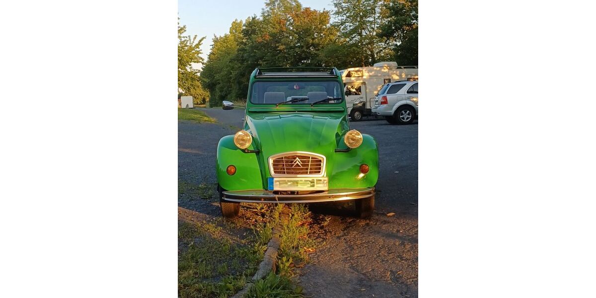 Citroen 2 CV 81.000 km 6.900 &euro; Vettelschoß 53560