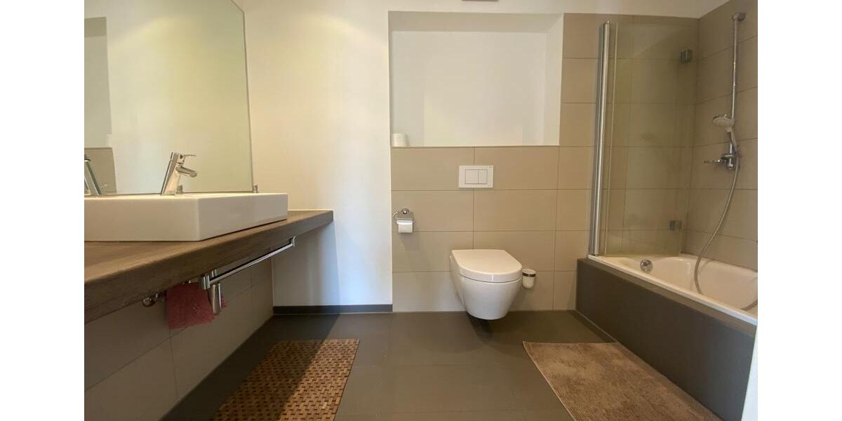 Etagenwohnung Bonn Hardtberg - 2 Zimmer, 69 m&sup2;, 1.350&euro; | Angebot:25903126