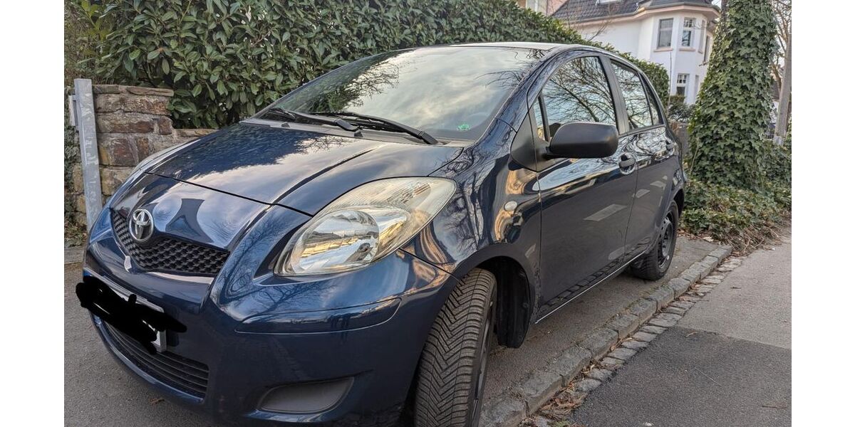 Toyota Yaris 169.900 km 2.950 &euro; Bonn 53179
