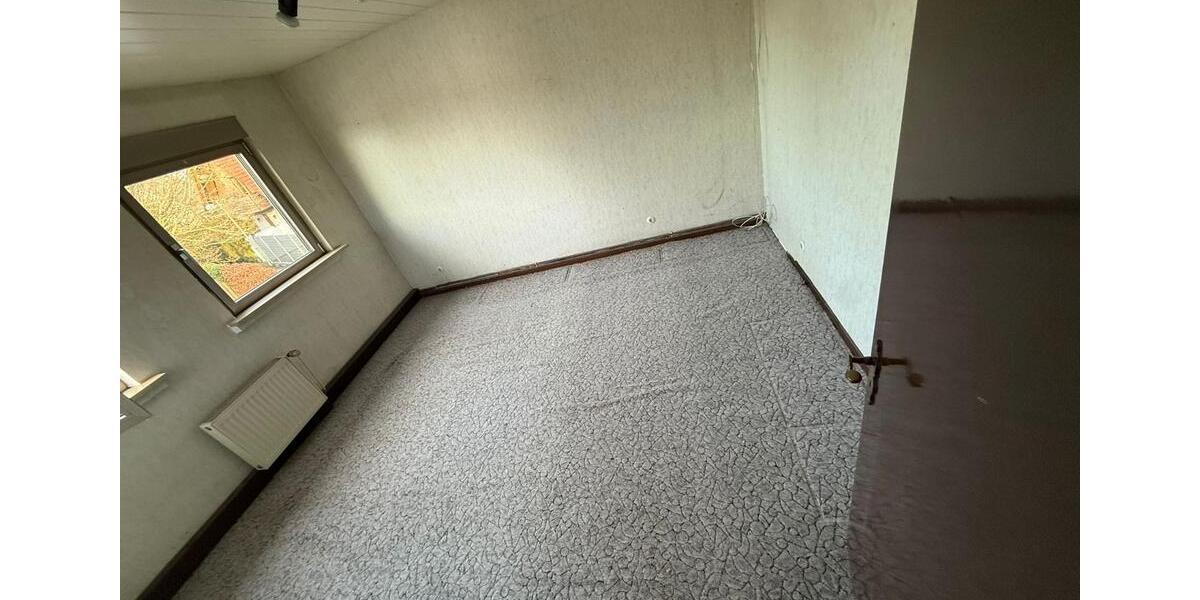 Doppelhaushälfte Köln Ehrenfeld - 5 Zimmer, 150 m&sup2;, 350.000&euro; | Angebot:24852009