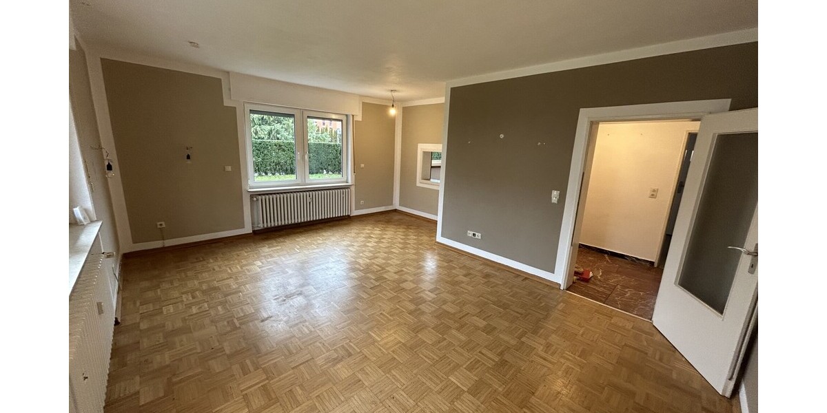 2 Wohnungen vermieten oder selbst einziehen? Beides ist sofort möglich! PROVISIONSFREI für Käufer. - Doppelhaushälfte Bonn Kessenich | Angebot:23760863