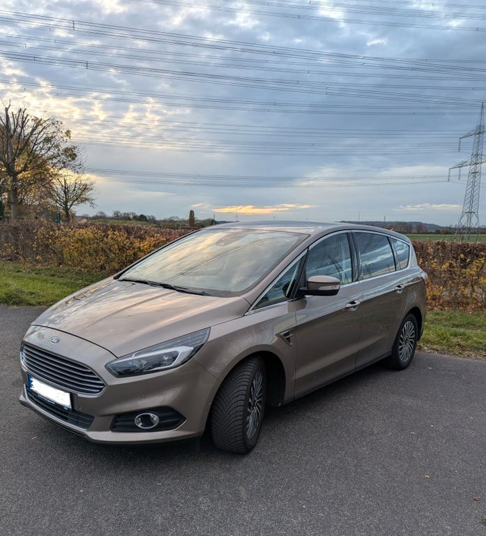 Ford S-Max 85.000 km 17.600 € Köln 50859