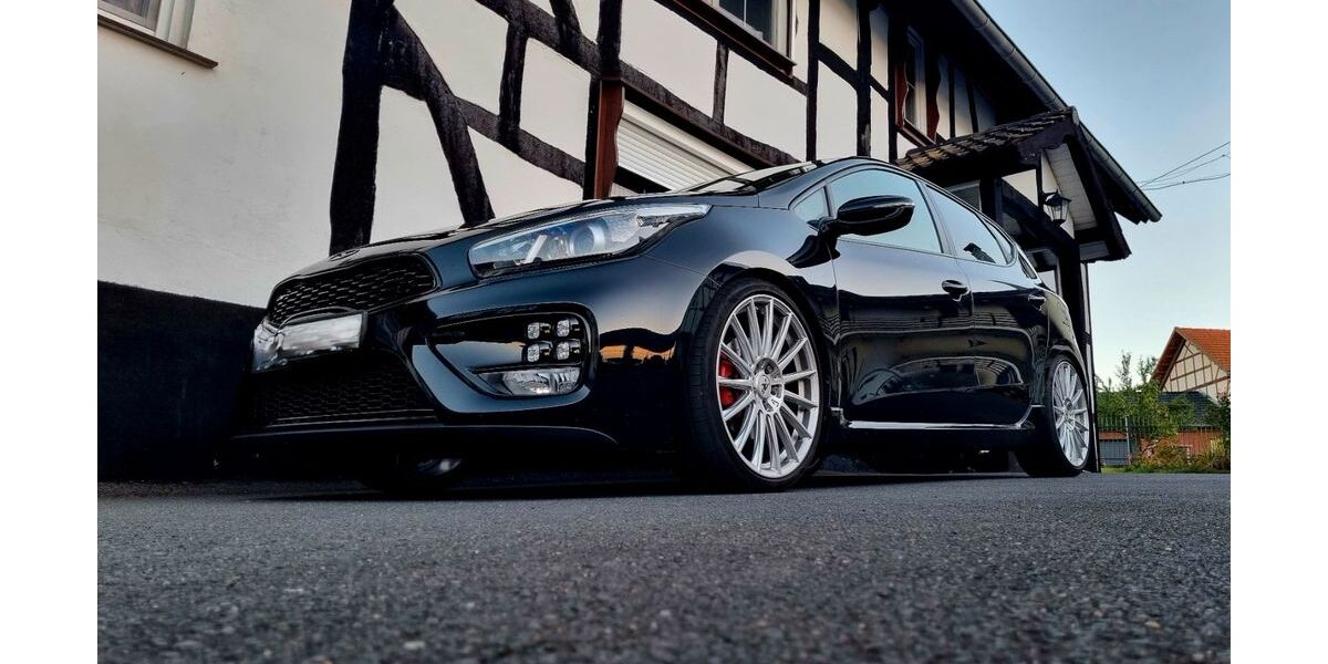 Kia ceed / Ceed 122.476 km 11.000 € Hennef 53773