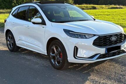 Ford Kuga 19.900 km 39.999 € Königswinter 53639