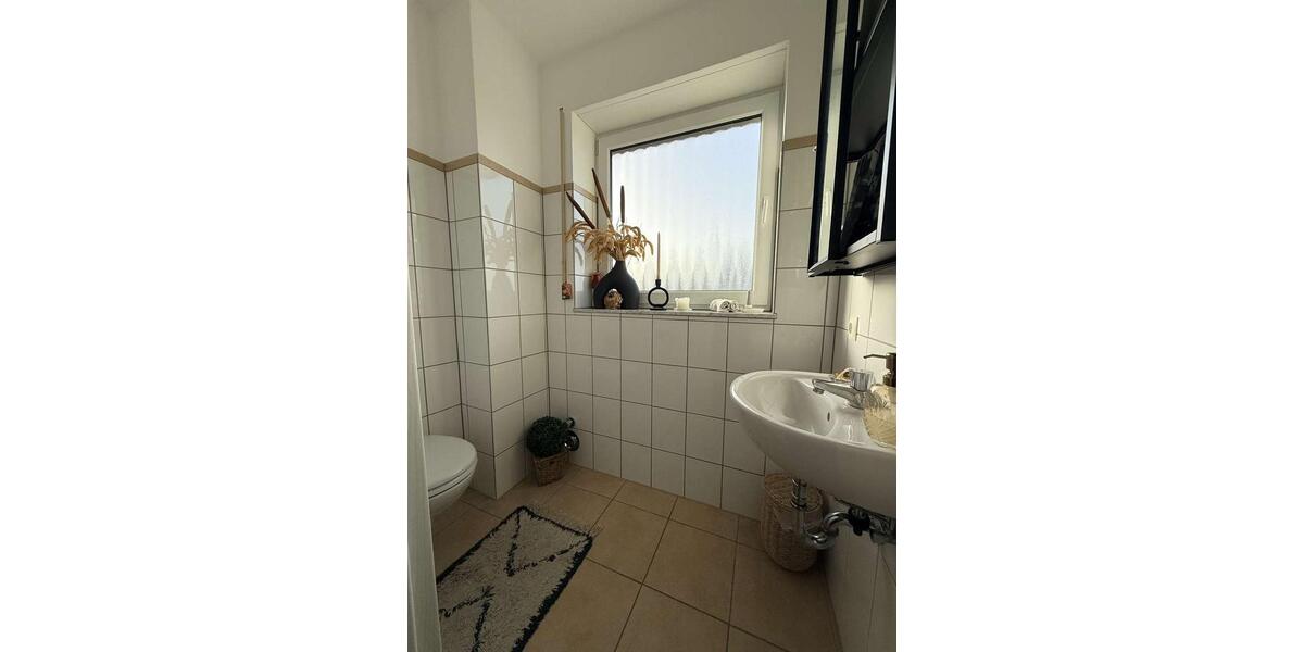 Einfamilienhaus Wachtberg - 3 Zimmer, 126 m&sup2;, 1.260&euro; | Angebot:25882820