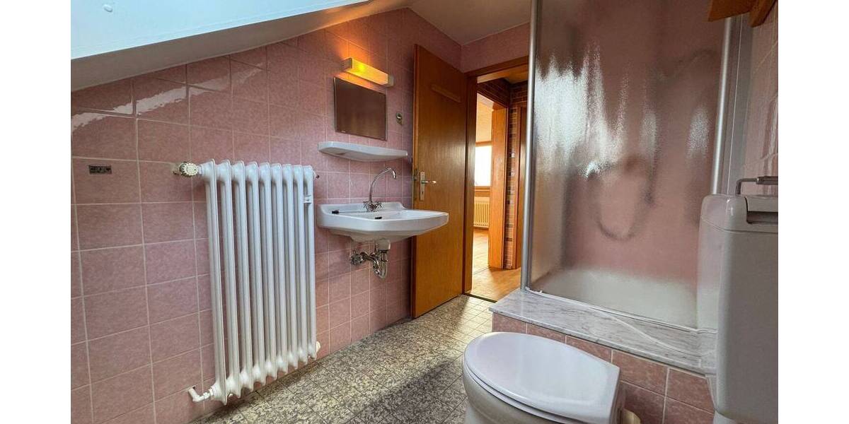 Reihenmittelhaus Niederkassel Ranzel - 6 Zimmer, 141 m&sup2;, 419.000&euro; | Angebot:26543754