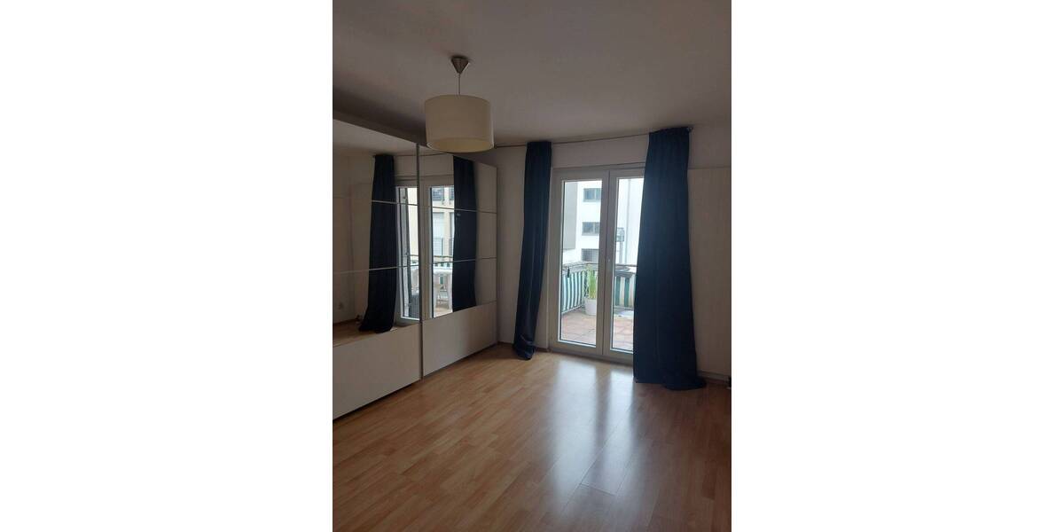 Etagenwohnung Siegburg - 3 Zimmer, 83 m&sup2;, 715&euro; | Angebot:26672294