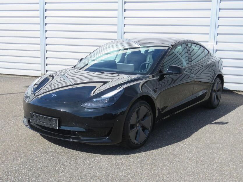 Tesla Model 3 16.350 km 29.190 € Eitorf 53783