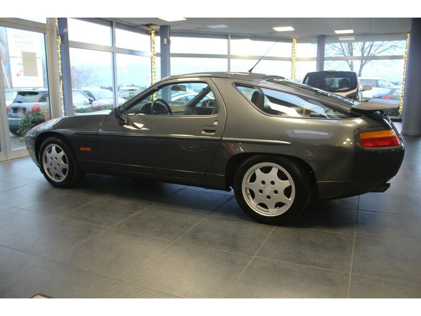 Porsche 928 GT - OLDTIMER - Schiebedach - Klima - 122.303 km 46.980 € Euskirchen 53881