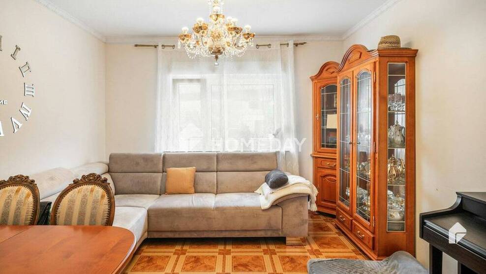 Fortlaufend modernisierte Doppelhaushälfte mit zeitgemäßen Komfort und historischem Flair