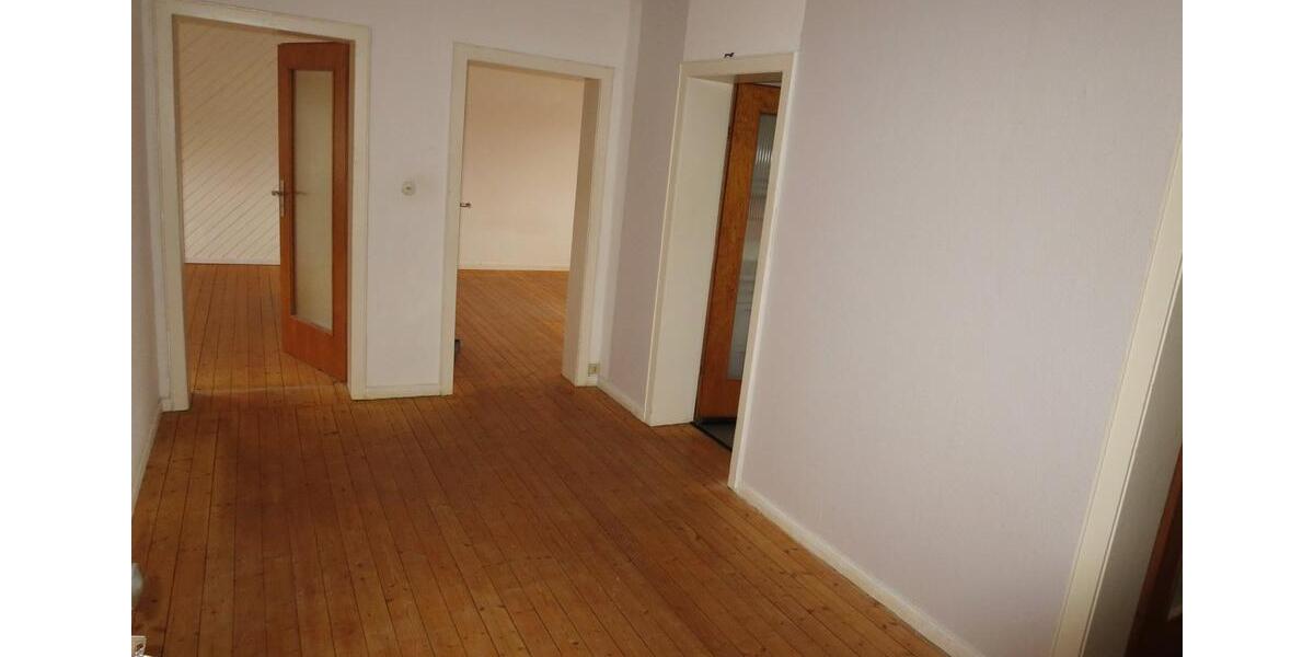 Dachgeschoßwohnung Siegburg - 3 Zimmer, 95 m&sup2;, 900&euro; | Angebot:26620071