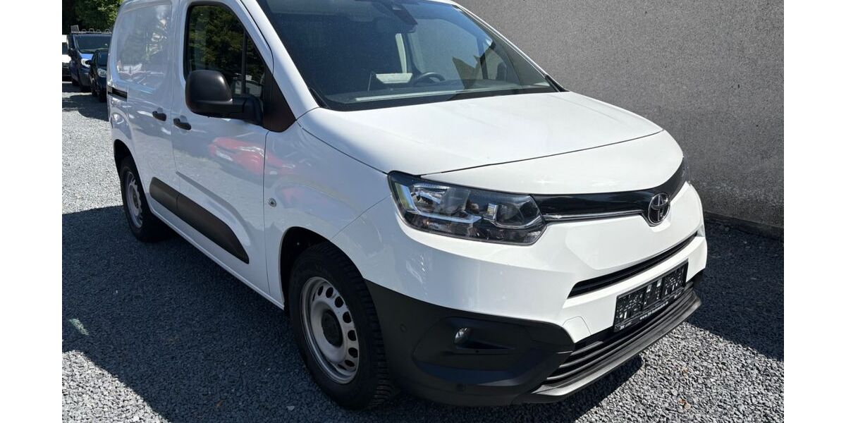 Toyota Proace City 57.100 km 14.500 &euro; Bergisch Gladbach 51469