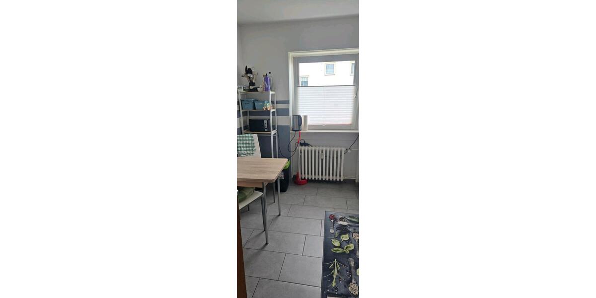 Etagenwohnung Königswinter - 3 Zimmer, 76 m&sup2;, 1.000&euro; | Angebot:26070479