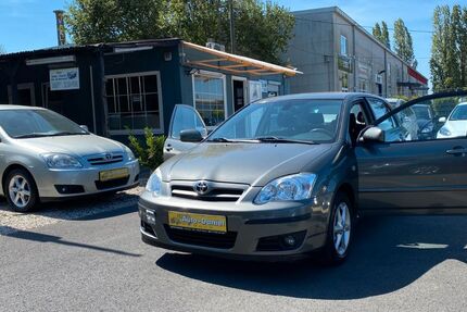 Toyota Corolla 195.000 km 3.300 &euro; Bonn 53227