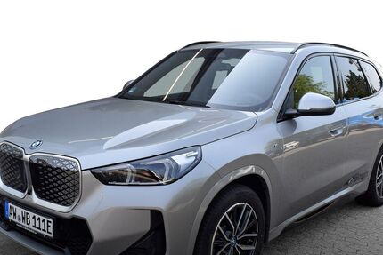 BMW iX1 3.900 km 56.400 € Bad Neuenahr 53474