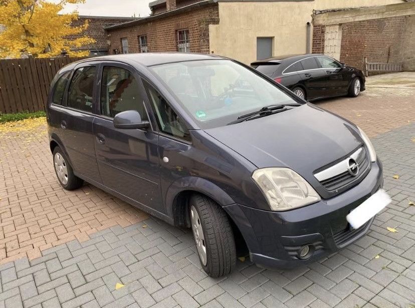 Opel Meriva 177.000 km 2.390 € Königswinter 53639