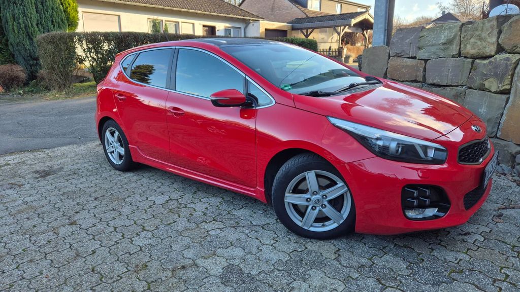 Kia ceed / Ceed 148.000 km 7.499 &euro; Much 53804