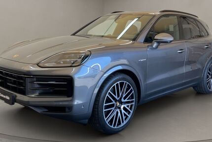 Porsche Cayenne 10.000 km 121.800 € Köln 50823