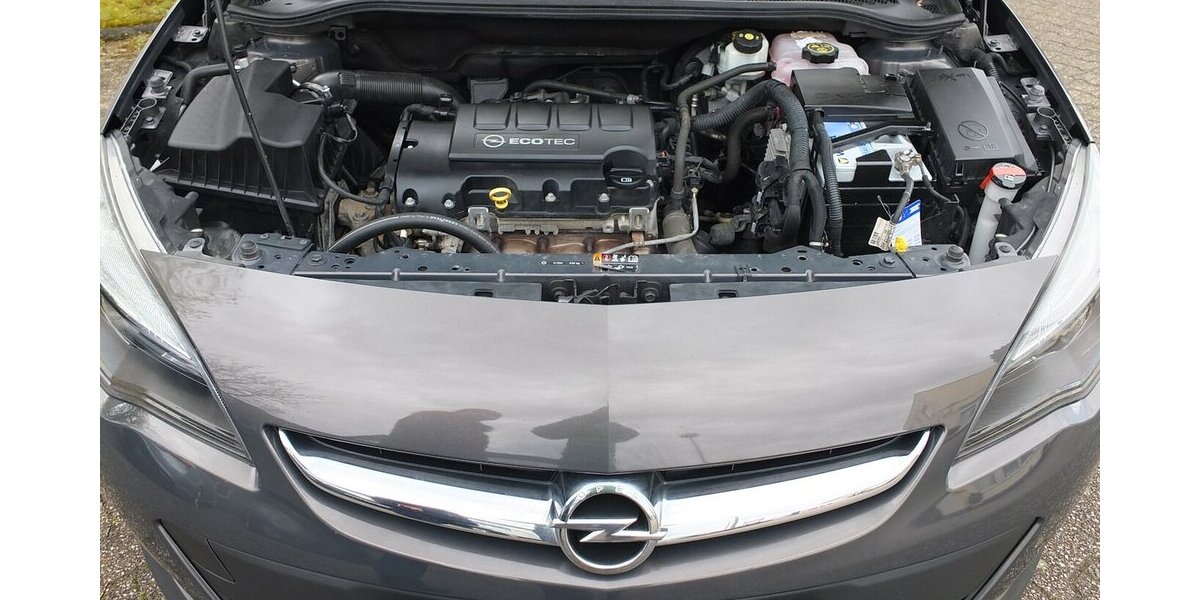 Opel Astra WM26: ACTIVE KLIMAANLAGE 17ZOLL LMF TEMPOMAT 92.855 km 6.904 &euro; Köln 50858