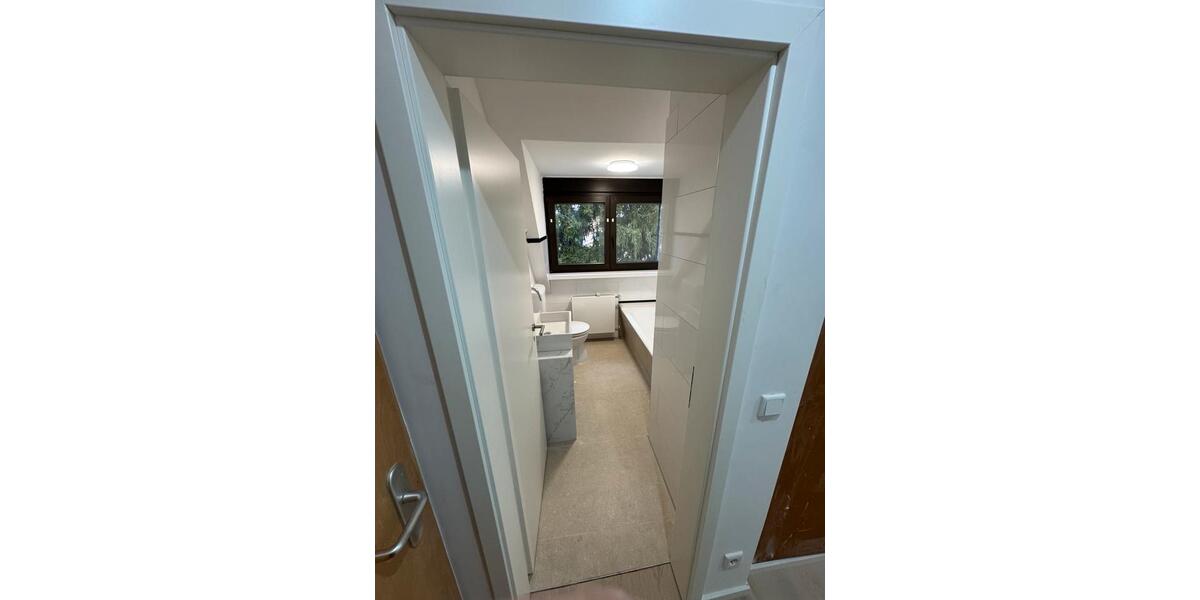 Dachgeschoßwohnung Niederkassel - 3 Zimmer, 56 m&sup2;, 1.032&euro; | Angebot:24704673