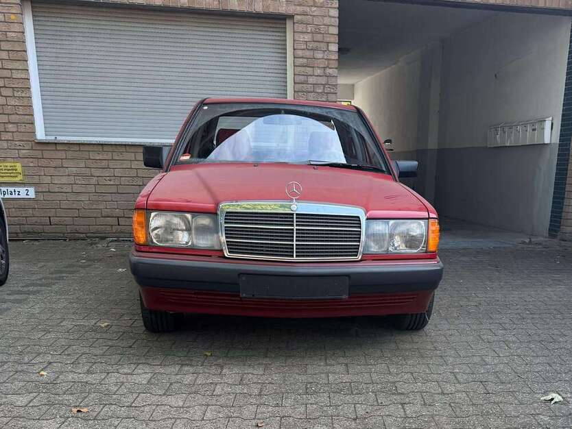 Mercedes-Benz 190 126.000 km 10.199 € Köln 50769