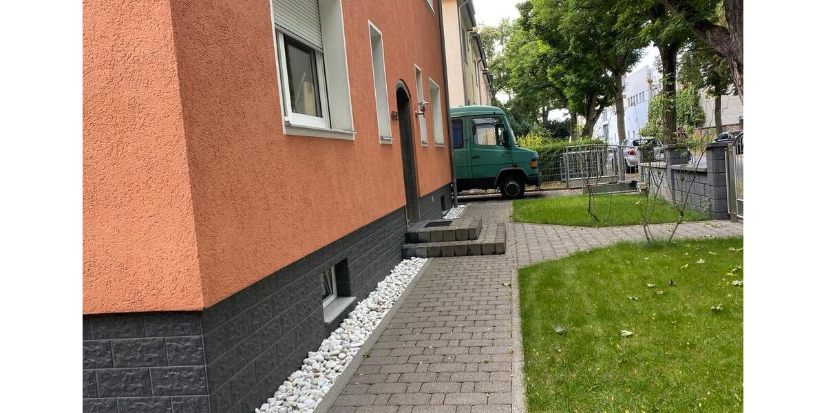 Mehrfamilienhaus, Wohnhaus Bonn Friesdorf - 16 Zimmer, 210 m&sup2;, 750.000&euro; | Angebot:26728889