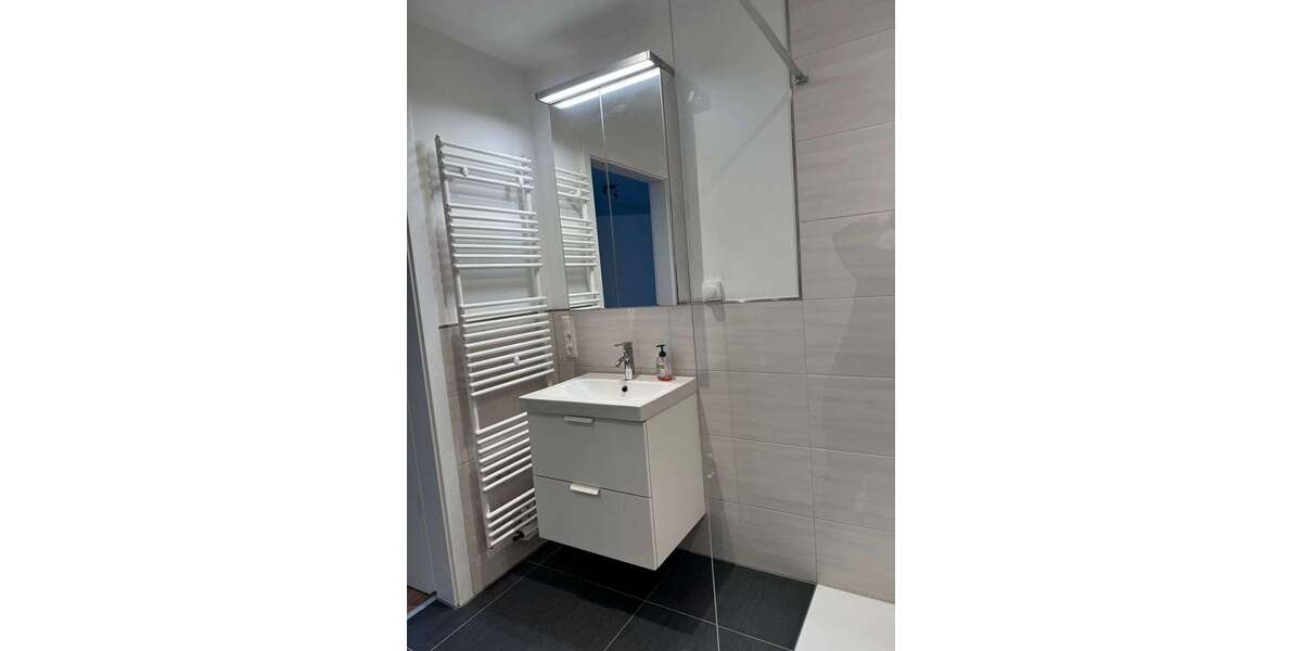 Wohnen auf Zeit in Bergisch Gladbach 1.250 € 2 zimmer