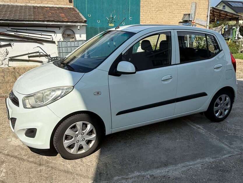 i10