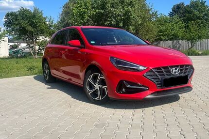 Hyundai i30 87.000 km 14.699 &euro; Euskirchen 53881