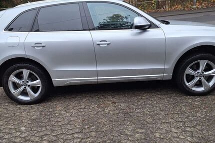 Audi Q5 291.000 km 9.299 &euro; Königswinter 53639