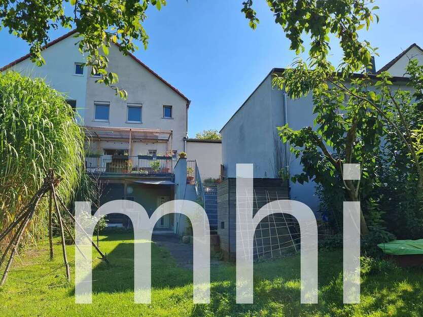 Haus zum Kaufen in Köln 735.000 € 151.75 m²