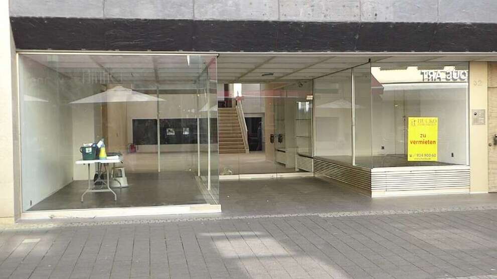 Einzelhandel in Bonn 6.900 € 330 m²
