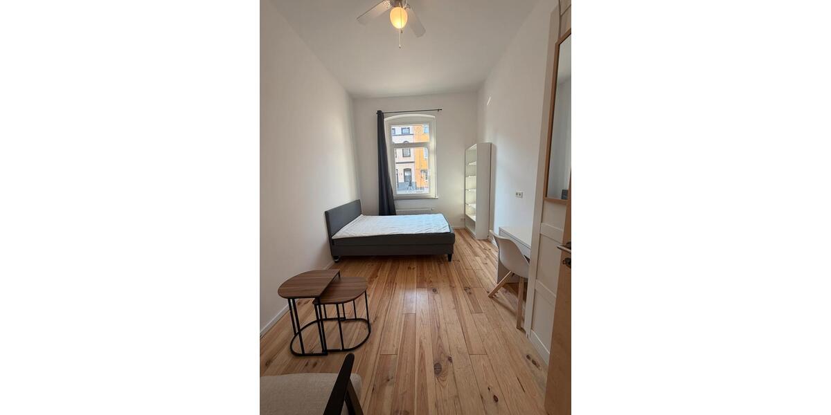 Hochparterre Köln Rodenkirchen - 1 Zimmer, 30 m&sup2;, 1.050&euro; | Angebot:26221220