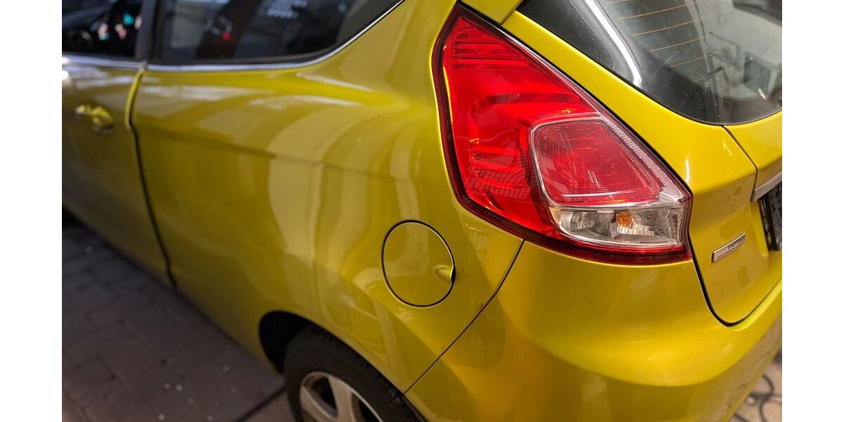 Ford Fiesta 176.000 km 2.900 &euro; Euskirchen 53878