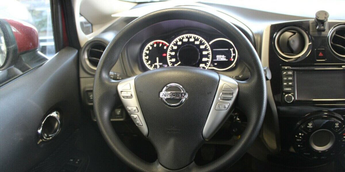 Nissan Note 1.2 Acenta 360° - Navi - AHK. 85.936 km 7.980 &euro; Euskirchen 53881