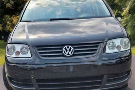 VW Touran 217.000 km 3.495 &euro; Remagen-Rolandseck 53424