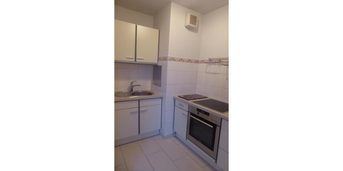 Dachgeschoßwohnung Bonn Auerberg - 1 Zimmer, 30 m&sup2;, 580&euro; | Angebot:26399111