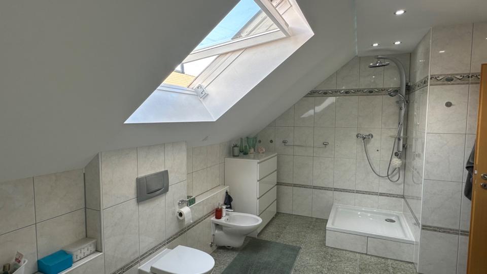 Doppelhaushälfte Hennef (Sieg) - 5 Zimmer, 142 m&sup2;, 760.000&euro; | Angebot:24853927